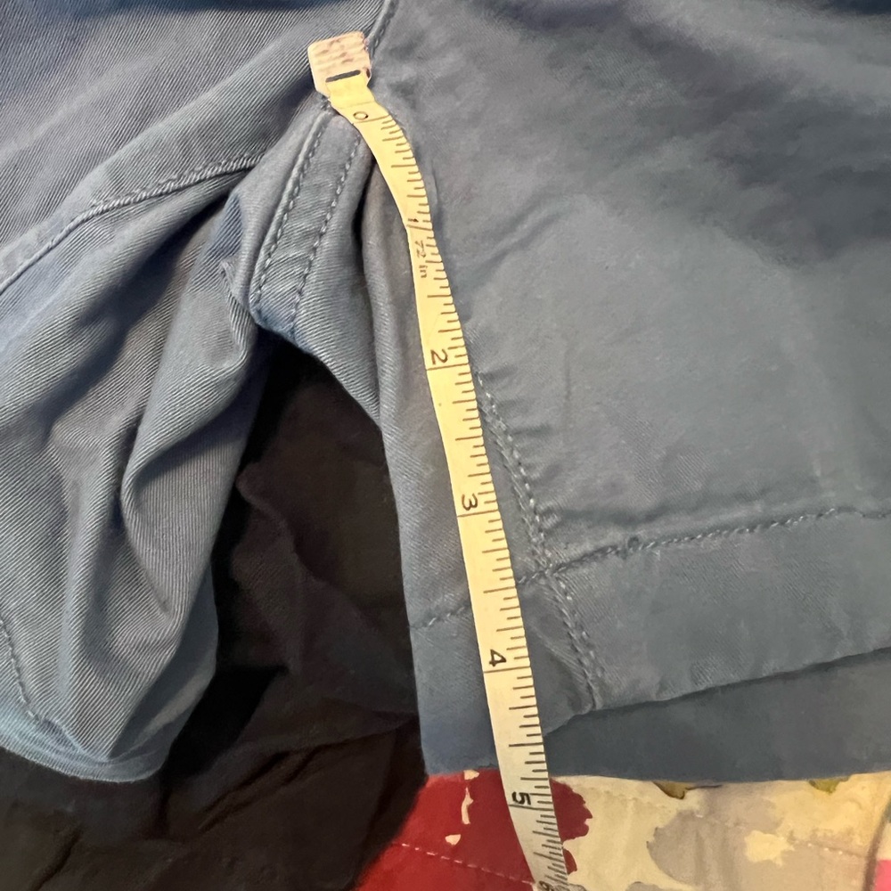 Gap ladies shorts in cobalt blue - Picture 6 of 6